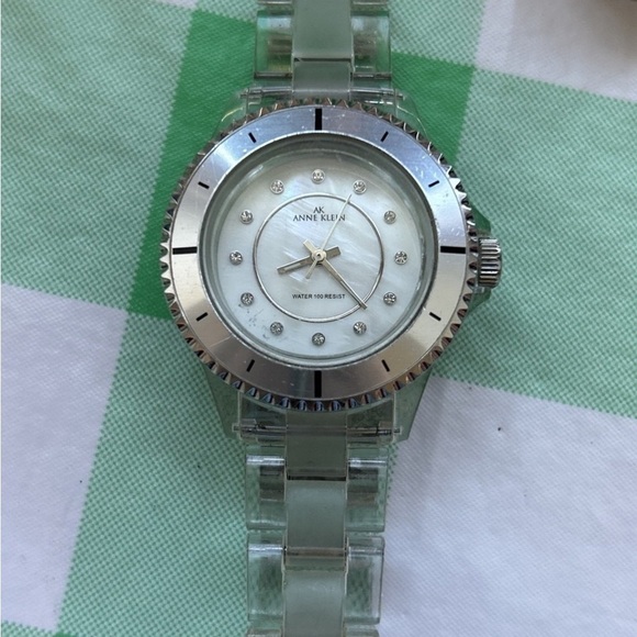 Anne Klein Clear Resin Link Watch Mother of Pearl Dial Crystal Markers main image 4